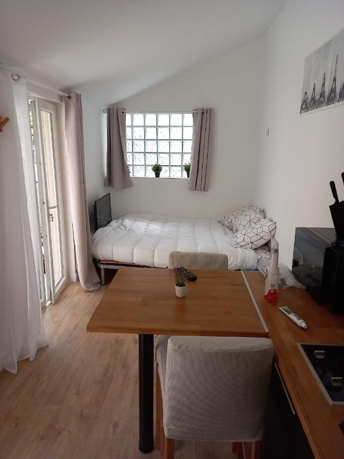 Studio Avec Terrasse Paris Sud Villejuif Eksteriør billede
